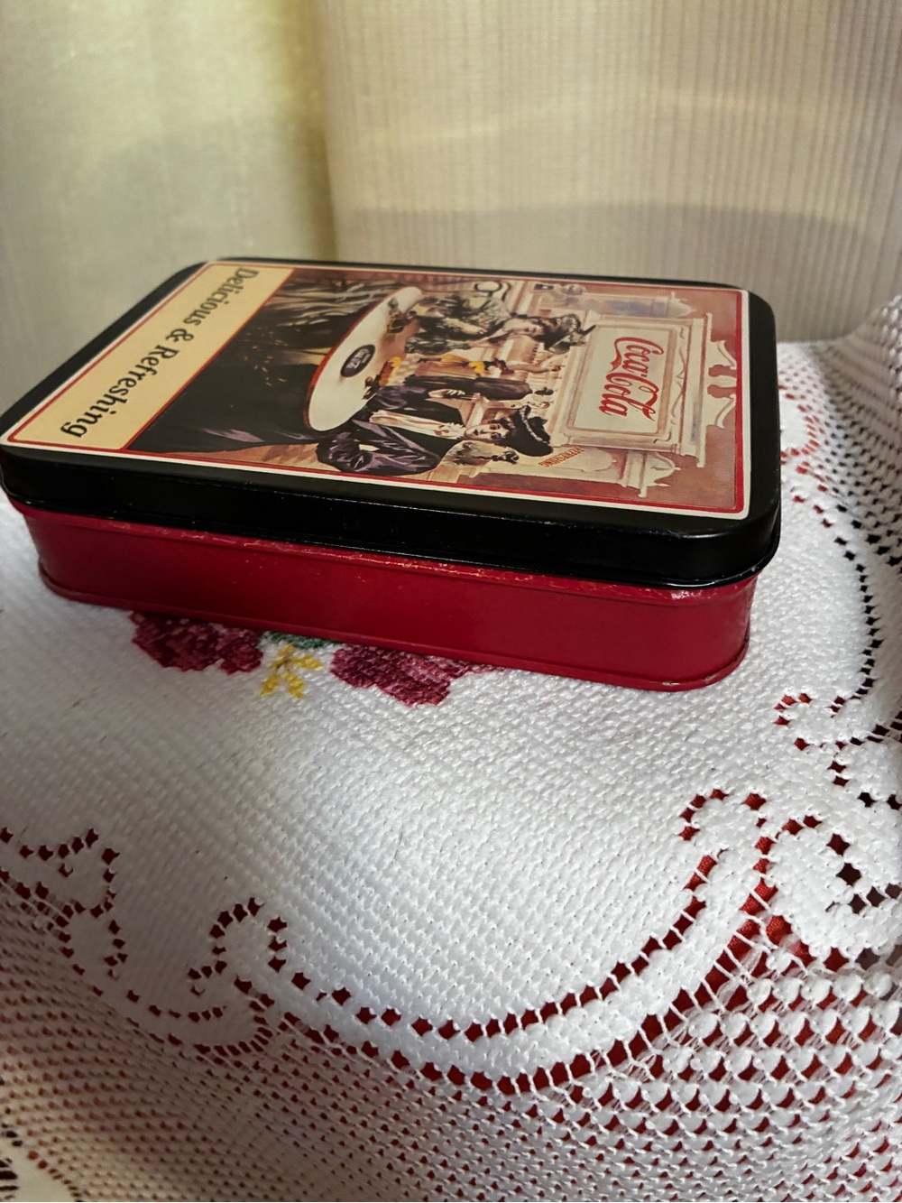 Coca Cola Retro Illustration Empty Tin Metal - Picture 3 of 10